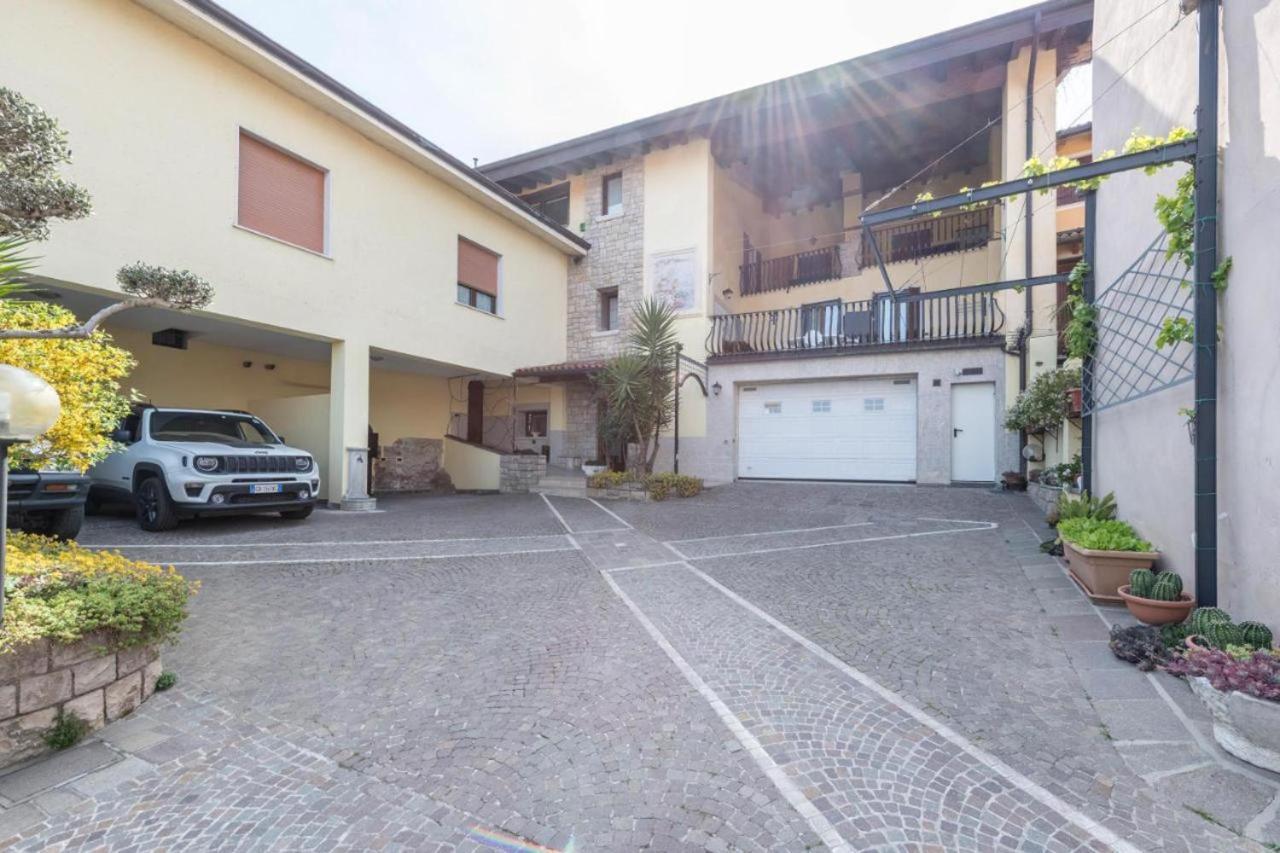 Casa Vacanze Baccolo Polpenazze del Garda Exterior foto