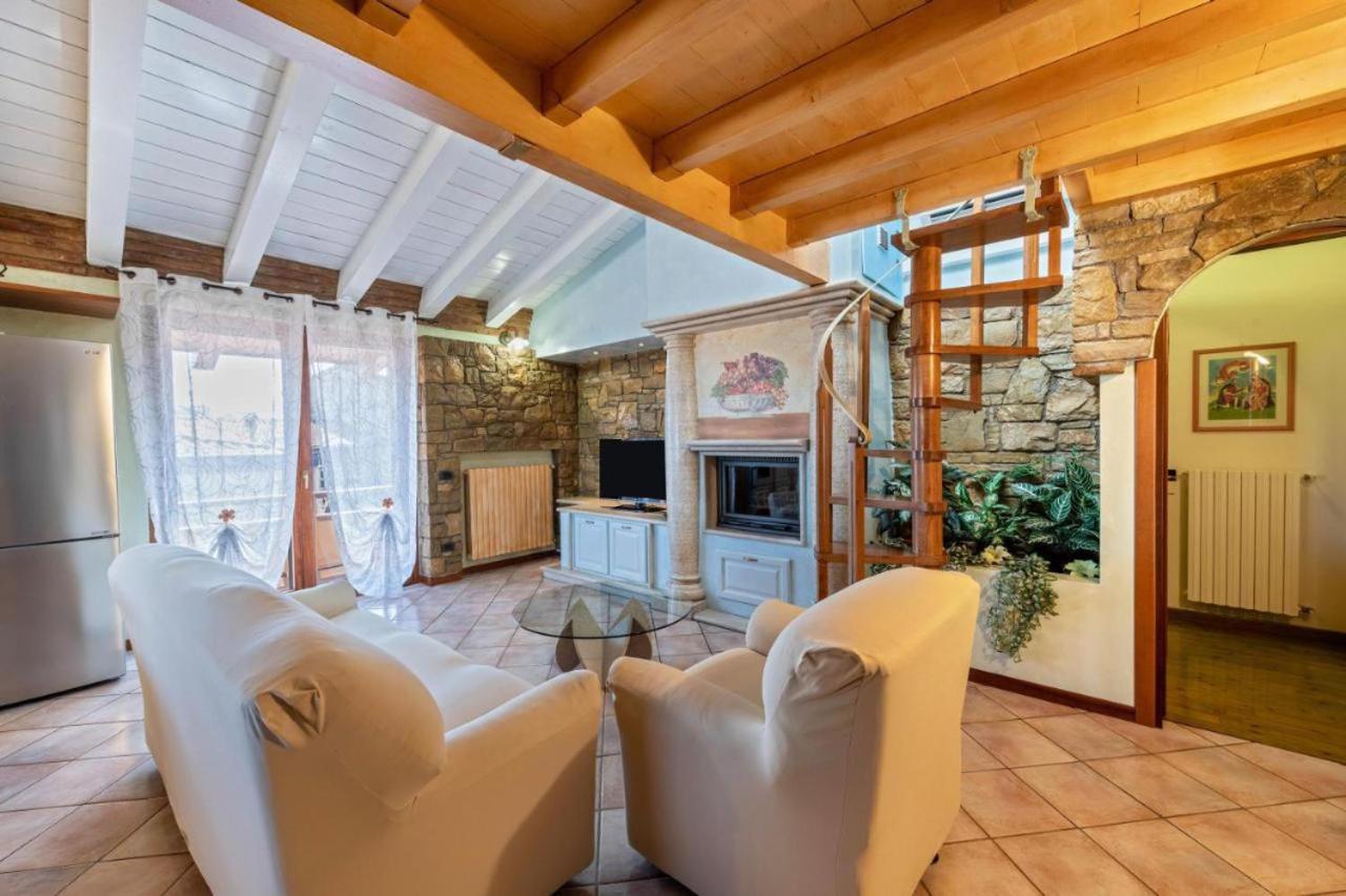 Casa Vacanze Baccolo Polpenazze del Garda Exterior foto